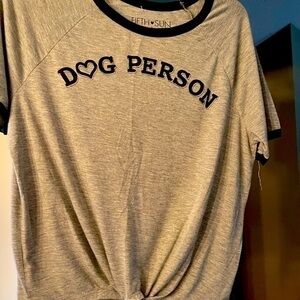 Awesome short tie bottom Tee from Fifth Sun. Calling all dog lovers ❤️. EUC - M